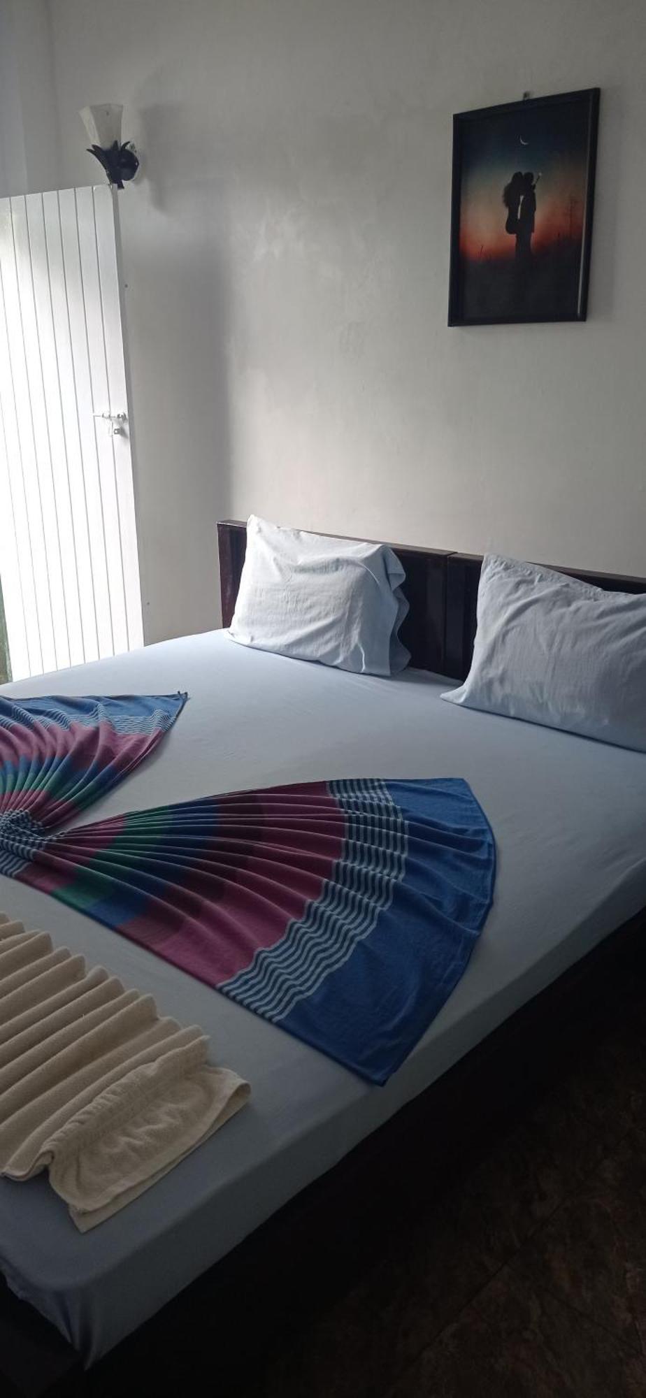 White Surfing Beach Resort Unawatuna Exterior foto